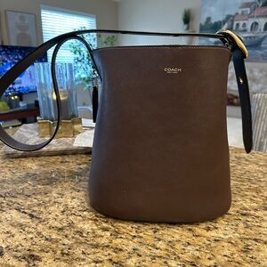 EXCELLENT COACH BLEECKER BUCKET BAG MAPLE/BRASS AMAZING!!